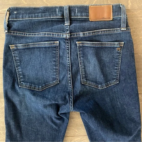 Madewell 9" High-Rise Skinny Jeans: Button-Front Edition - Picture 6 of 9